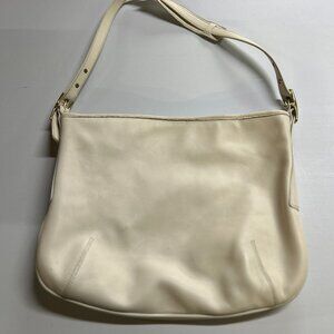 White leather pre-owned Coach shoulder bag